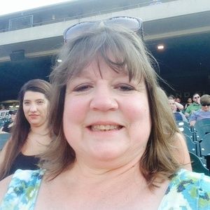 Meet your Posher, Debbie